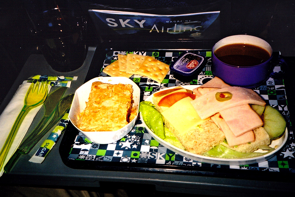 jantar na companhia chilena Sky Airline